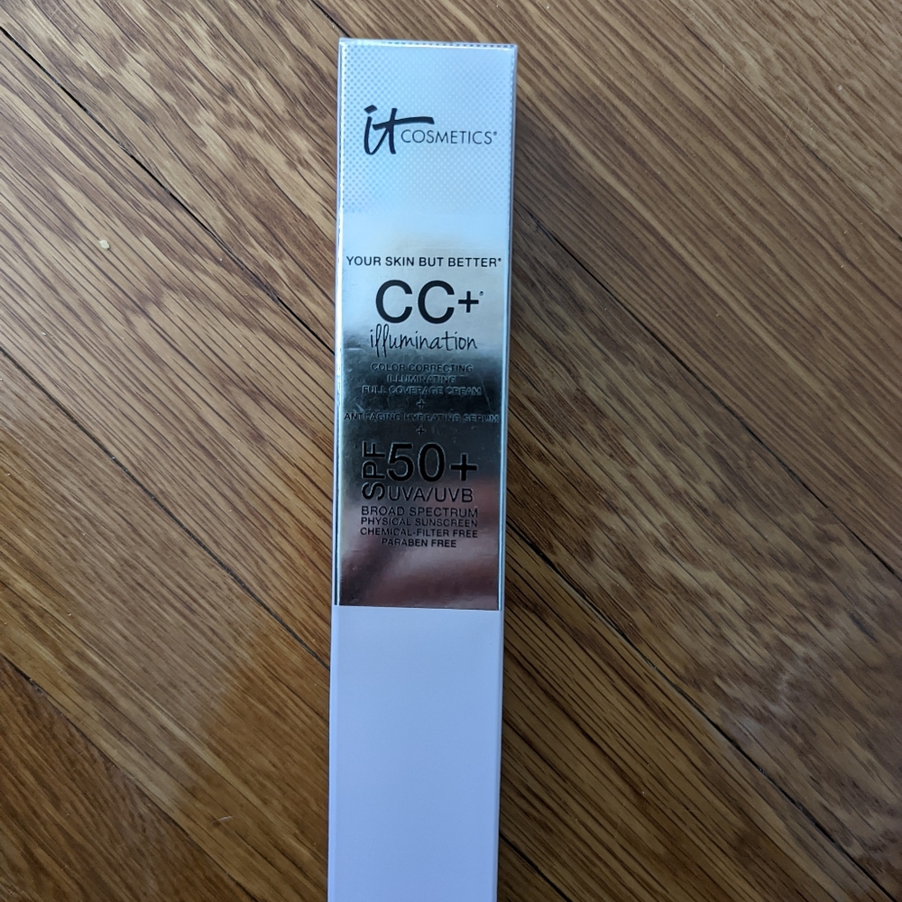 IT Cosmetics CC+ Cream Illumination Light NWT